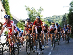 Nils Plötner im Straßenrennen der Junioren EM am Ende auf Platz 19