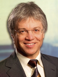 Oberbürgermeister Dr. Norbert Vornehm: "Wenn wir nicht selber die Voraussetzungen schaffen, im Radsport zukunftsfähig zu werden, wird die Sportart in der Stadt an Bedeutung verlieren."