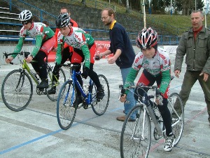 "Wer besiegt die Trainer des SSV Gera?" - Teamsprint-Wettbewerb zum Saisonanfahren beim SSV Gera 1990 / Fotogalerie mit Bildern folgt noch...